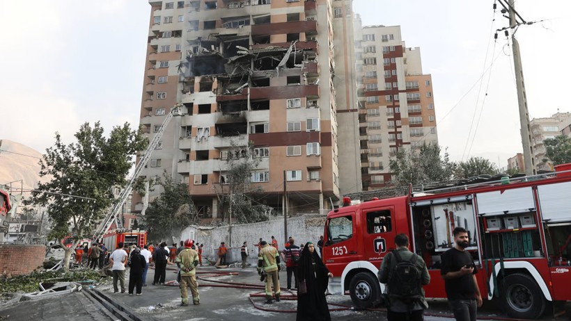 İran Yerle Bir Oldu! İşte İsrail Bombardımanı Sonrası İlk Kareler - Resim : 7