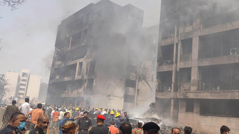 Hindistan’daki Uçak Faciasında Sır Perdesi Aralanıyor: Kara Kutu Bulundu - Resim : 1