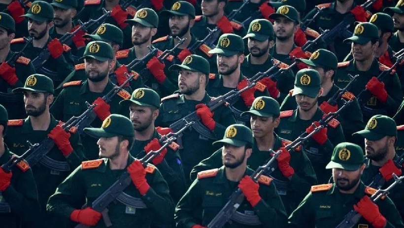 İran mı İsrail mi? Hangi Ülkenin Ordusu Daha Büyük ve Kalabalık? Hangi Ülkenin Silahları Daha Güçlü? - Resim : 3
