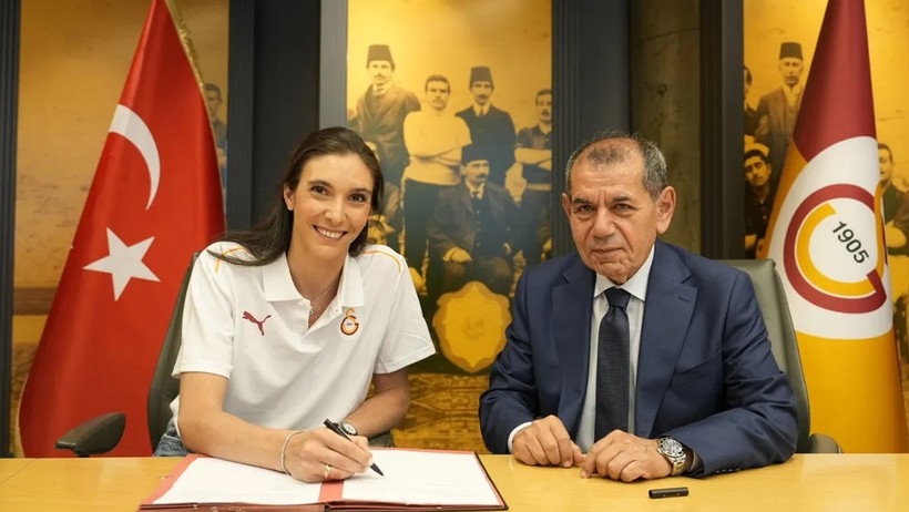 Çocukken Ona Hayrandı... Şimdi Galatasaray'da Birlikte Oynayacaklar - Resim : 1