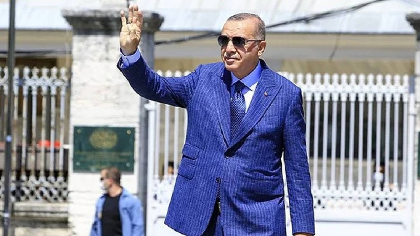 Siyasette Takım Elbise Renklerinin Gizli Anlamı Ortaya Çıktı: Hangi Renk Ne Anlama Geliyor? - Resim : 1