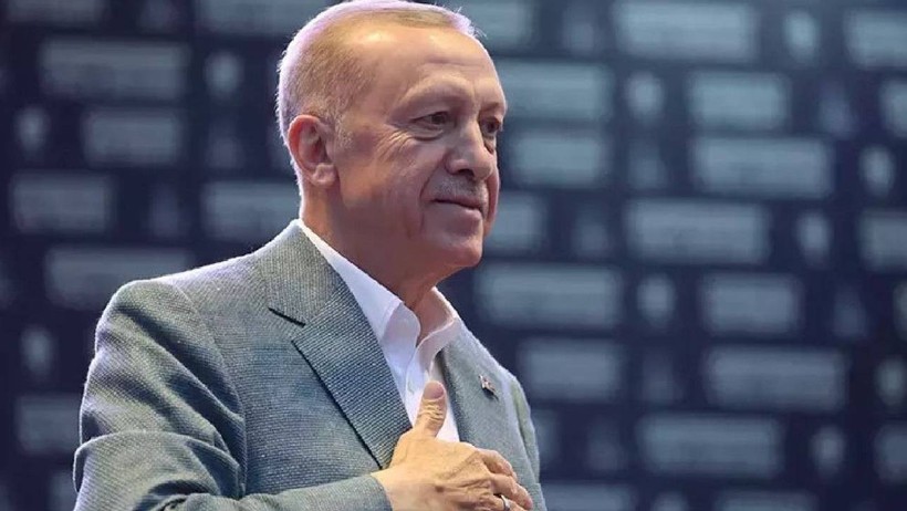 Siyasette Takım Elbise Renklerinin Gizli Anlamı Ortaya Çıktı: Hangi Renk Ne Anlama Geliyor? - Resim : 2
