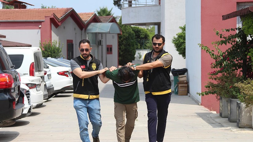Adana’da İki Genci Dövmüştü! Serbest Bırakılan Zanlı Bu Kez de Yaşlı Adamı Darbetti - Resim : 1
