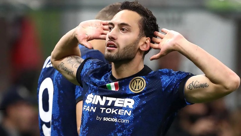 Galatasaray, Hakan Çalhanoğlu Transferinde Bonservis Bedelini Belirledi! O Rakamın Üstüne Çıkılmayacak - Resim : 1