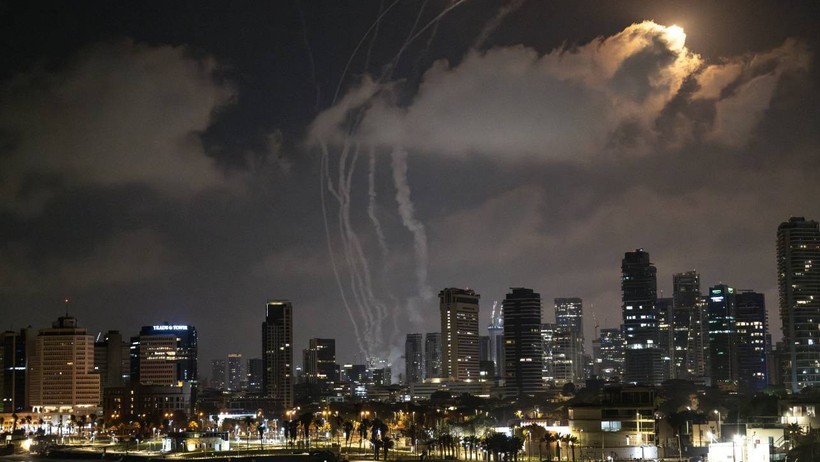 'Nükleer' Savaşta 6. Gün! Tahran ve Tel Aviv İçin Peş Peşe 'Tahliye' Uyarısı: Füze Yağdı - Resim : 4