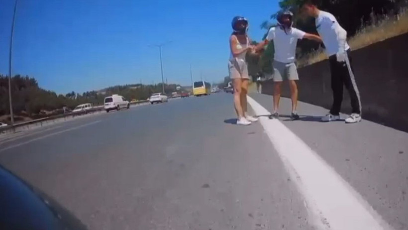 TEM Otoyolu'nda Bıçaklı Dehşet: Kavgayı Ayırmak İstedi, Hedef Oldu - Resim : 1