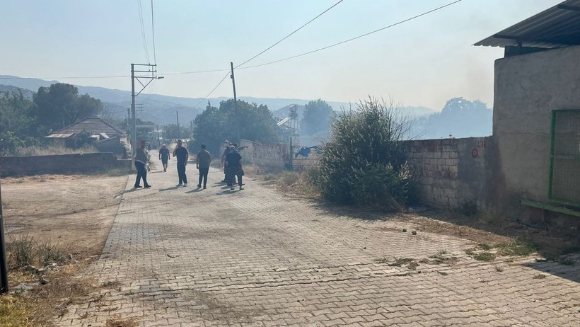 Aydın'da Korkutan Orman Yangını: Evler Hasar Aldı, Tahliye Başladı! Müdahale Sürüyor - Resim : 3