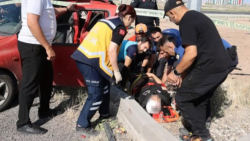 Sınav Yolunda Feci Kaza! 1 Ölü, 10 Yaralı - Resim : 2