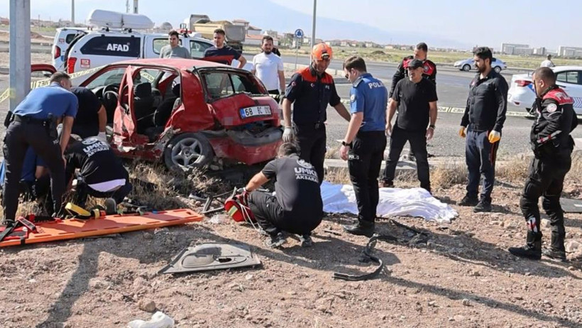 Sınav Yolunda Feci Kaza! 1 Ölü, 10 Yaralı - Resim : 3
