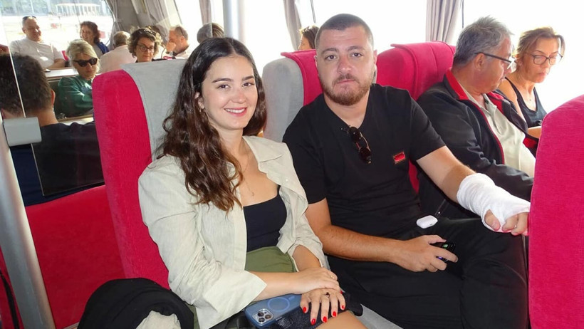 Ayvalık’ta Kahreden Kaza: İş İnsanı Murat Ustalı Hayatını Kaybetti, Eşi Ağır Yaralı - Resim : 3