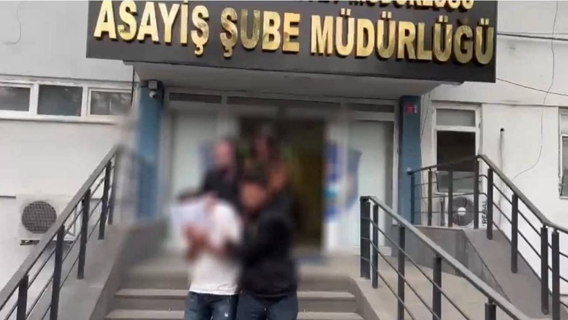 Yaşlı ve Engellileri Gözlerine Kestirip Dolandıran İki Kişi Yakalandı - Resim : 2