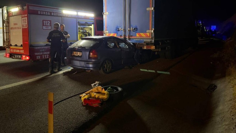Bursa‑İstanbul Yolunda Can Pazarı: 1 Ölü, 1 Ağır Yaralı - Resim : 2