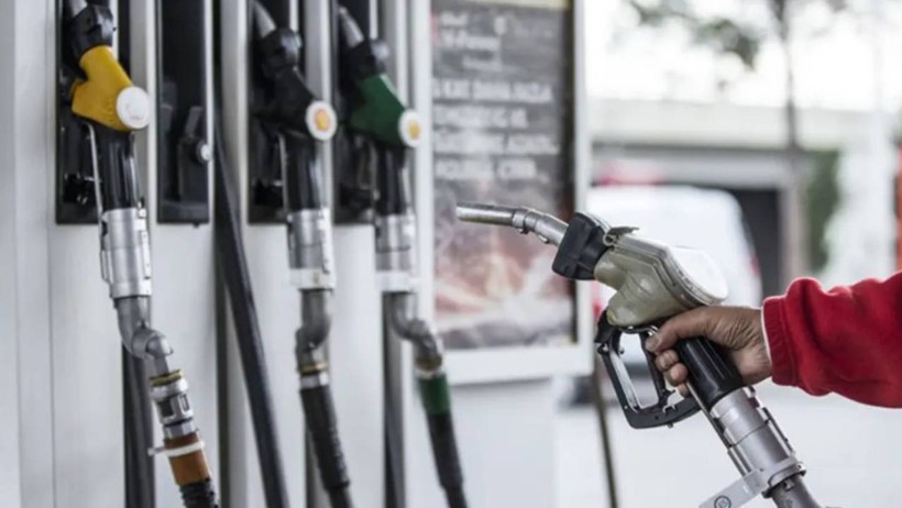 Akaryakıtta Tabelalar Değişti! Motorin 50 Lirayı Aştı - Resim : 1