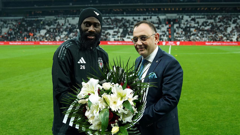 Beşiktaş'ta Flaş Ayrılık! Resmen Açıkladılar - Resim : 1