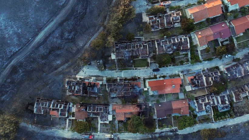 Türkiye'nin Dört Bir Yanından Alevler Yükseliyor, 3 İlde 50 Binden Fazla Kişi Tahliye Edildi - Resim : 6