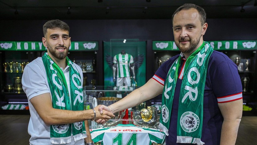 Konyaspor, Kaleci Slowik ile Yollarını Ayırdı! Kadrosuna İki Yeni Kattı - Resim : 2