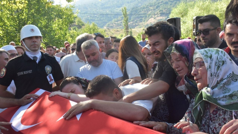 Şehit Orman İşçisi Ragıp Şahin Son Yolculuğuna Uğurlandı: Cumhurbaşkanı'ndan Başsağlığı - Resim : 1
