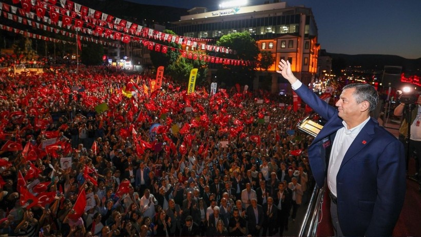 CHP Lideri Özgür Özel'den Amasya'da Erken Seçim Çağrısı - Resim : 2