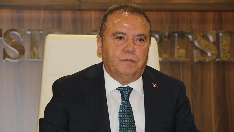 Antalya Büyükşehir Belediye Başkanı Muhittin Böcek Görevden Uzaklaştırıldı - Resim : 1