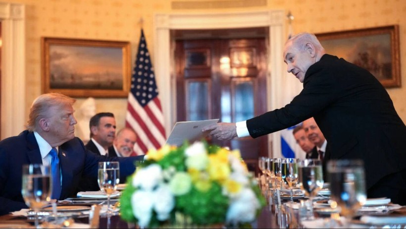 Beyaz Saray'da Kritik Görüşme: Netanyahu Gazze İçin Planını Açıkladı, Trump'ı Nobel Barış Ödülü'ne Aday Gösterdi - Resim : 3