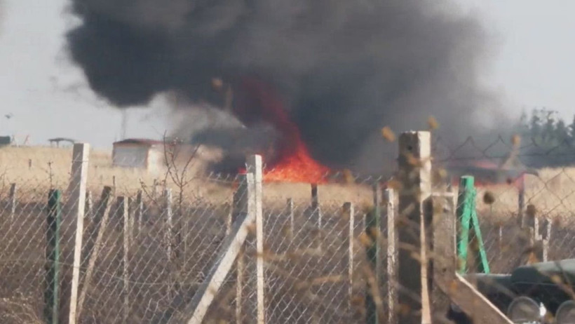 Silivri'de Alevler İtfaiye Aracını Sardı: 1 İtfaiye Eri Yaralandı - Resim : 1