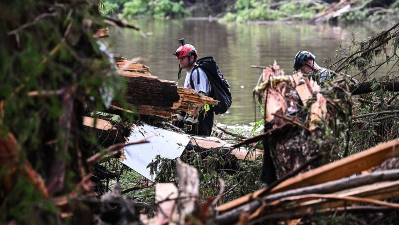Teksas'ta Sel Felaketi: Can Kaybı Artıyor, Kayıplar Her Yerde Aranıyor - Resim : 1