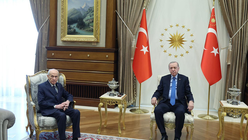 Beştepe'de Sürpriz Zirve: Cumhurbaşkanı Erdoğan ile Devlet Bahçeli Bir Araya Geldi - Resim : 1