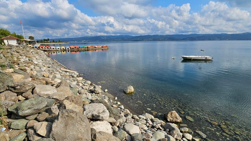 Sapanca Gölü’nde Alarm: Su Seviyesi Kritik Eşiğe Geldi - Resim : 1