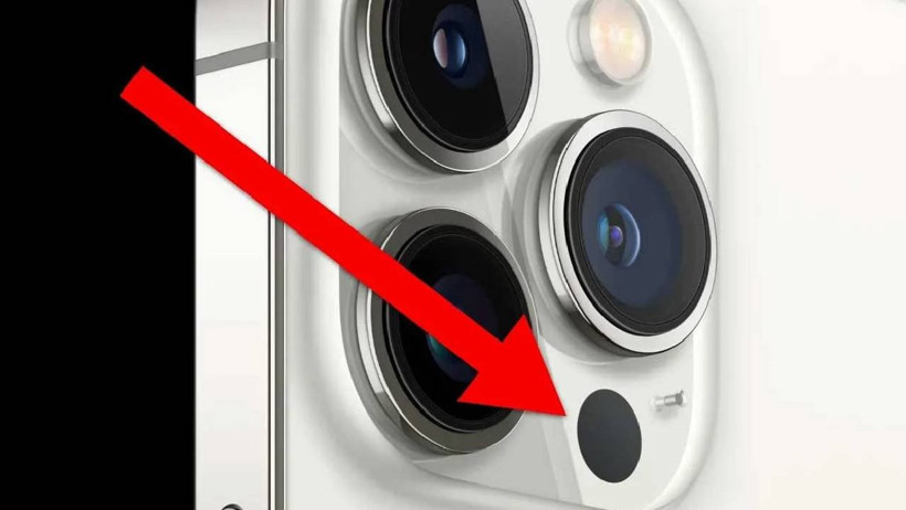 iPhone’un Arkasındaki Küçük Deliğin Sırrı Ortaya Çıktı: Yıllardır Cihazlarda Var Ama Kimse Fark Etmiyor - Resim : 1