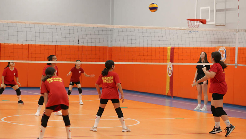 Galatasaray İkinci Lig'de Mücadele Edecek - Resim : 1