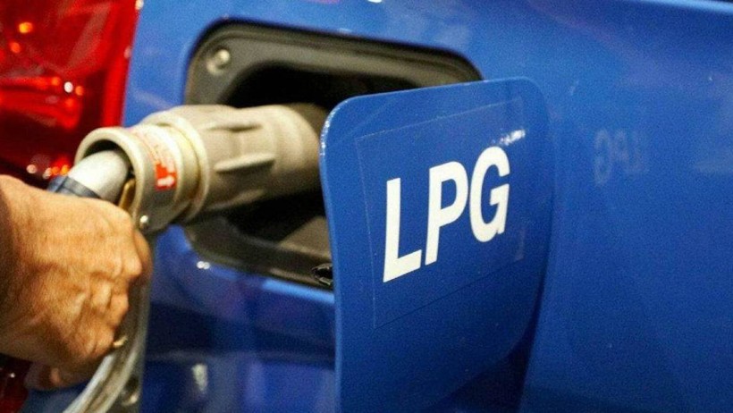 LPG'ye Zam Geldi, Akaryakıtta Tabelalar Değişti - Resim : 2