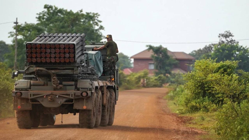 Asya'da Savaş Çanları! Tayland ve Kamboçya Arasındaki Kriz Çatışmaya Döndü! Çok Sayıda Kişi Öldü, Binlerce Kişi Tahliye Edildi - Resim : 1