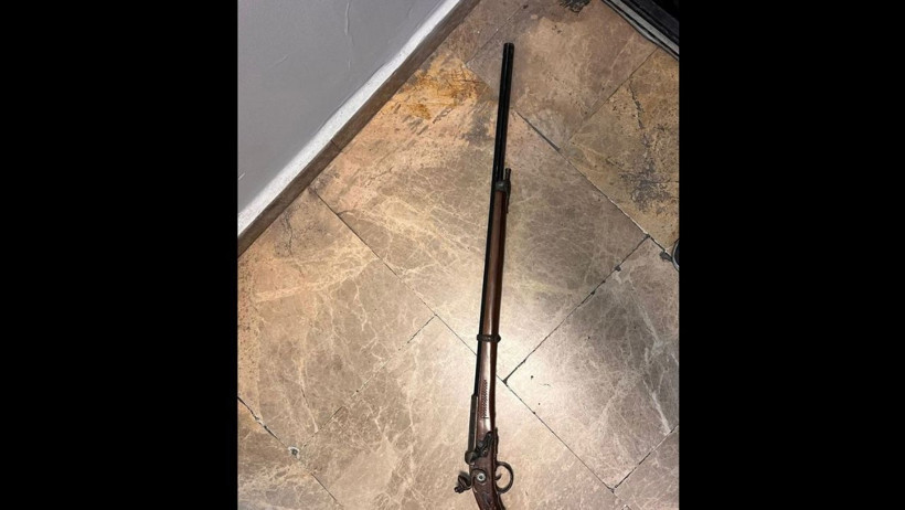 Film Gibi Olay! Tüfekli Tavşan Metroda Panik Yarattı: Ekipler Harekete Geçti - Resim : 1