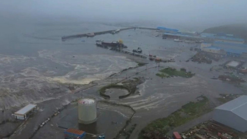 Rusya’da 8,8 Büyüklüğünde Deprem: Dünyada Tsunami Alarmı Verildi, Balinalar Kıyıya Vurdu, Tahliyeler Başladı - Resim : 3