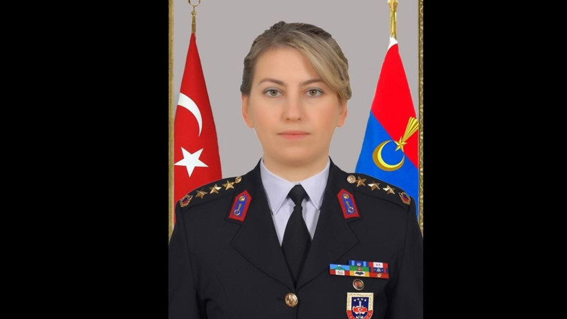 Jandarmaya Kadın Paşa! Adını Bir Kez Daha Tarihe Yazdırdı - Resim : 1