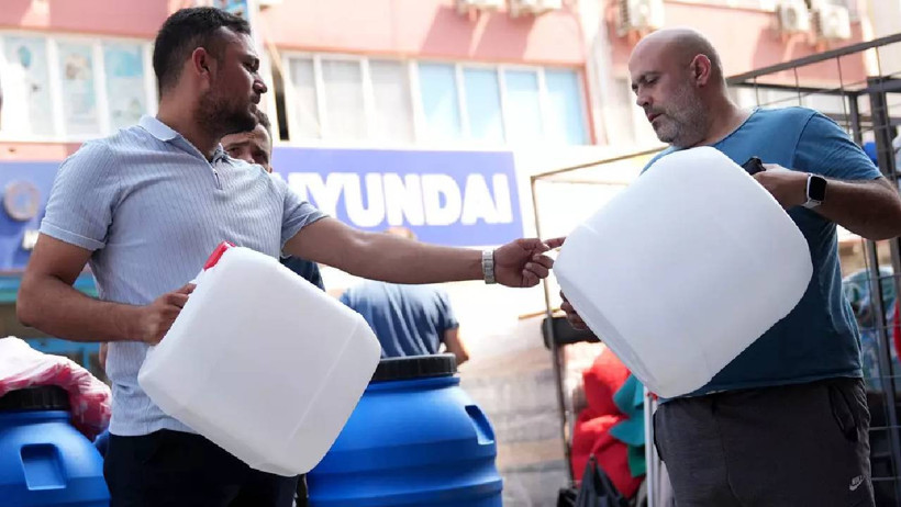 İzmir'de Su Kesintisi Başlayınca Satışlar Patladı! Talep Yüzde 100 Arttı, Raflar Boşaldı - Resim : 2