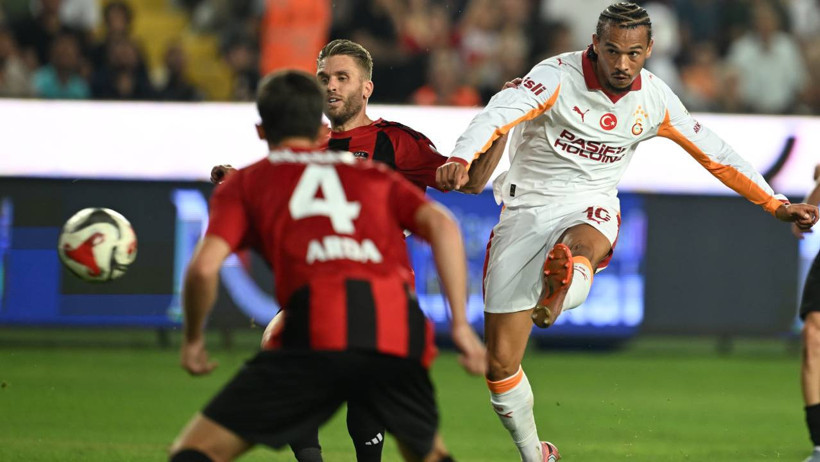 Galatasaray Yeni Sezona Galibiyetle Başladı! İlk Maçta 3 Gol, 2 Penaltı, 1 Kırmızı Kart... - Resim : 2