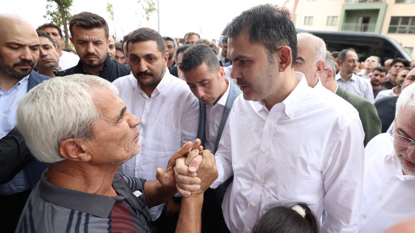 Bakan Kurum'dan Depremzede Aileye Ev Ziyareti: 'Çalışmalarda Sona Yaklaştık' - Resim : 1