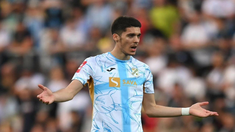 Jose Mourinho’yu Duyunca Koşa Koşa Gelmek İstemişti: Fenerbahçe 2001’li Hırvat Yıldızın Transferine Neşter Vurdu! İşte Sebebi… - Resim : 1