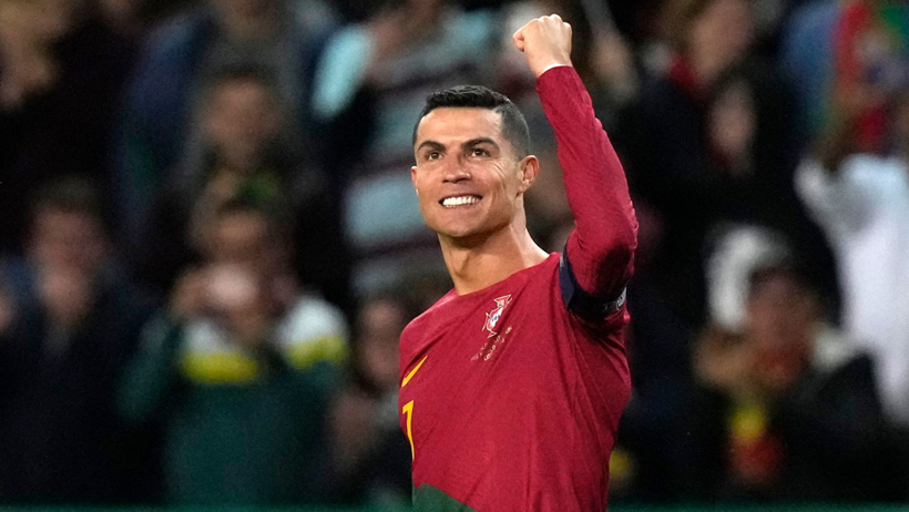 Cristiano Ronaldo’dan Sevgilisine Milyon Dolarlık Teklif! 9 Yıl Sonra Parmağına Servet Taktı, Herkes Bunu Konuşuyor - Resim : 1