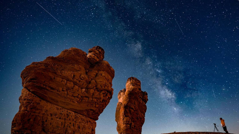 Gökyüzünden 'Ateş Topları' Yağdı: Farklı İllerden Büyüleyen Kareler... - Resim : 8
