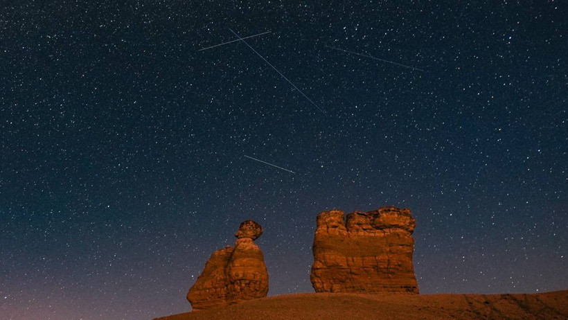 Gökyüzünden 'Ateş Topları' Yağdı: Farklı İllerden Büyüleyen Kareler... - Resim : 9