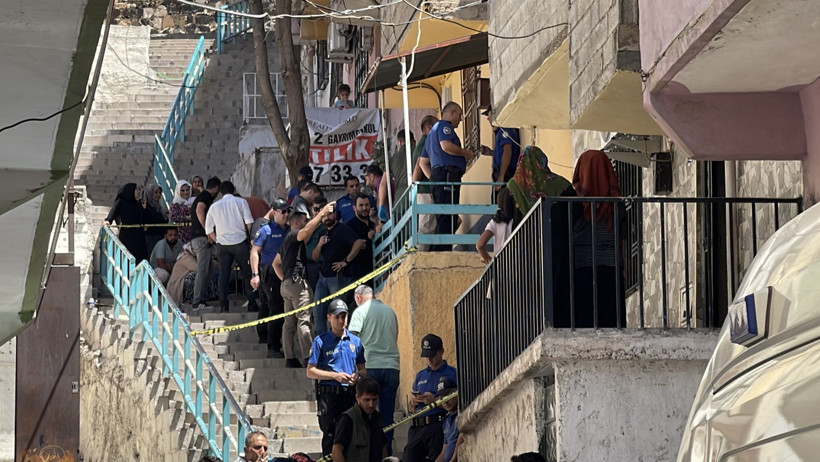 Şanlıurfa'da Neler Oluyor? Anne ve Baba Evde Ölü Bulundu, 5 Yaşındaki Kızları Dicle Kayıp - Resim : 1