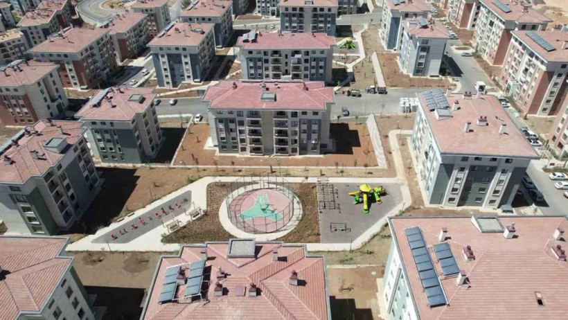 6 Şubat Felaketi Yerle Bir Etmişti! Türkiye’nin En Büyük Şantiyesinden Müjdeli Haber Geldi: Adıyaman İndere Toplu Konutları'nda sona gelindi - Resim : 1