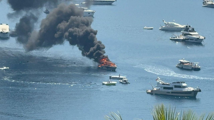 Bodrum'da Denizde Can Pazarı! Tekne Alev Alev Yandı - Resim : 2