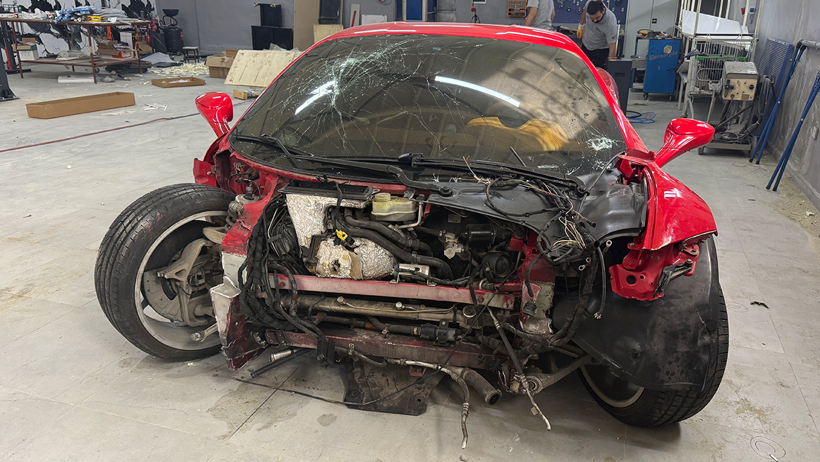 17 Milyonluk Ferrari Nasıl Parçalandı? Herkesin Konuştuğu Kazayı Yapan Usta İlk Kez Konuştu - Resim : 1