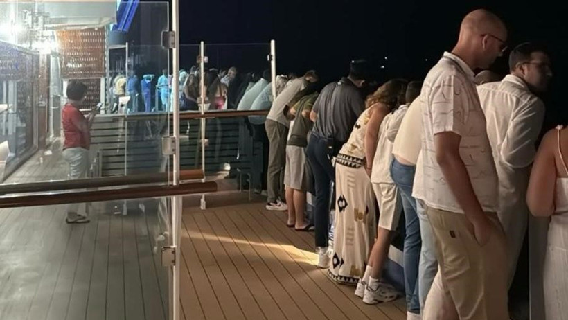 Marmara Adası'nda Yolcu Gemisinde Korkunç Olay! Ekipler Denize Düşen Kişiyi Arıyor - Resim : 1