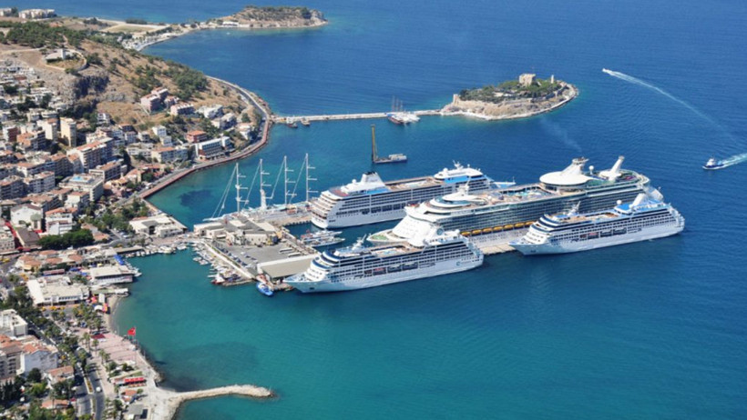 Kuşadası: Ege’nin Renkli Limanı - Resim : 3