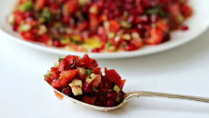 Salatada Kaşık Bırakmak Sadece Görgü Kusuru Değilmiş! Meğer Sağlığımızla Oynuyormuşuz - Resim : 2