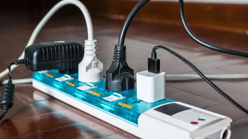 Bir Anda Eviniz Alevlere Teslim Olabilir! Asla Uzatma Kablosuna Takılmaması Gereken Cihazlar Listesi - Resim : 1